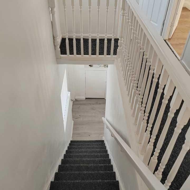 2 bedroom townhouse to rent - Photo 1
