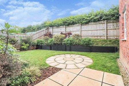 3 bedroom link detached house to rent - Photo 2