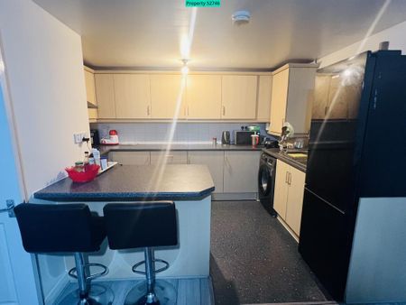 2 bedroom flat to rent - Photo 5