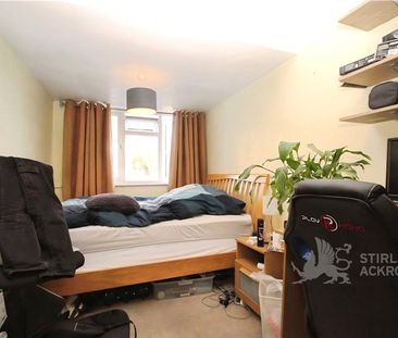 Guildford Park Avenue, Guildford, Surrey, GU2 7NH - Photo 4