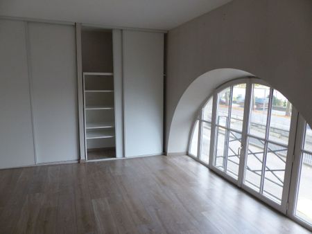 Location Appartement 3 pièces 57m² - Photo 2