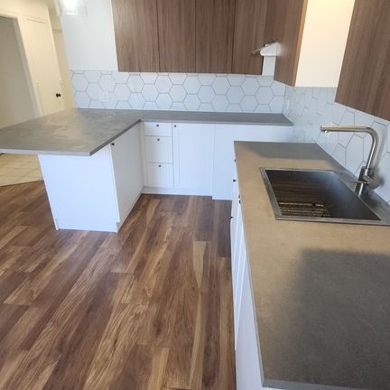 5 ½ Rénové – Cuisine & Salle De Bain Neu - Photo 1