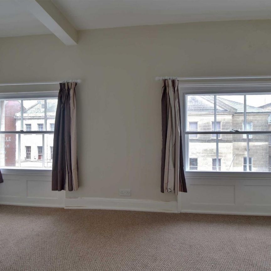 Eastgate Street, Gloucester, GL1 - Photo 1