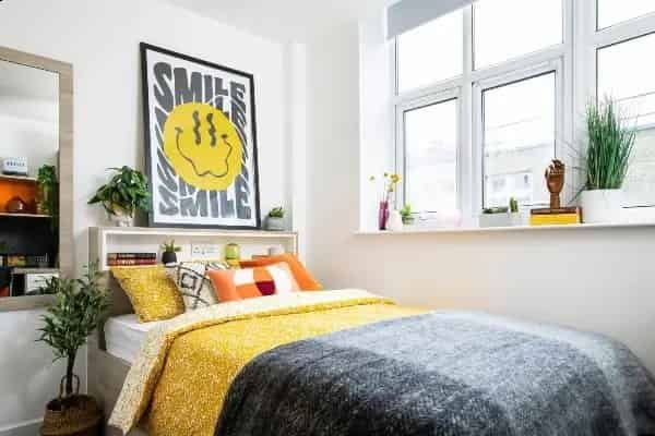 Double Partly Accessible Ensuite - Photo 1