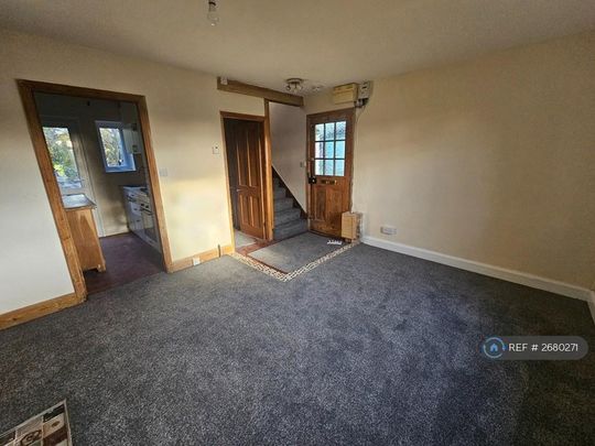 2 bedroom semi-detached house to rent - Photo 1