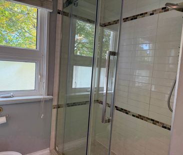 For Lease - 1377 Sheldon Avenue, Oakville, Ontario - Photo 5