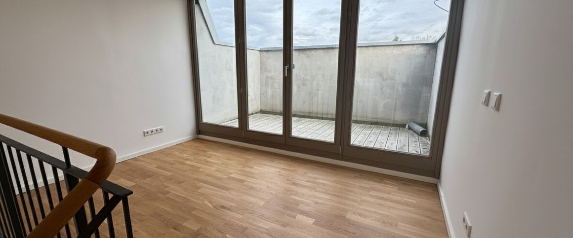 Erstbezug-Hochwertige drei Zimmerwohnung mit Dachterrasse im historischen Kloster Marienborn! - Photo 1