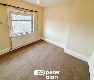 Pantycefn Road, Markham, BLACKWOOD - Photo 3