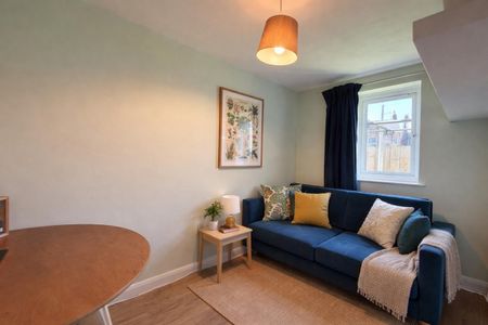 2 Bedroom Maisonette To Let - Photo 5
