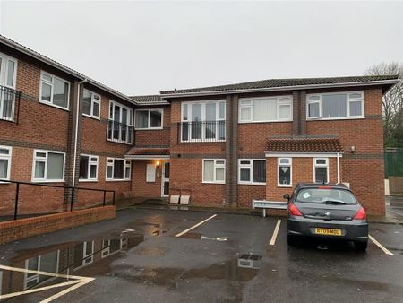 1 bedroom ground floor flat to rent - Photo 4