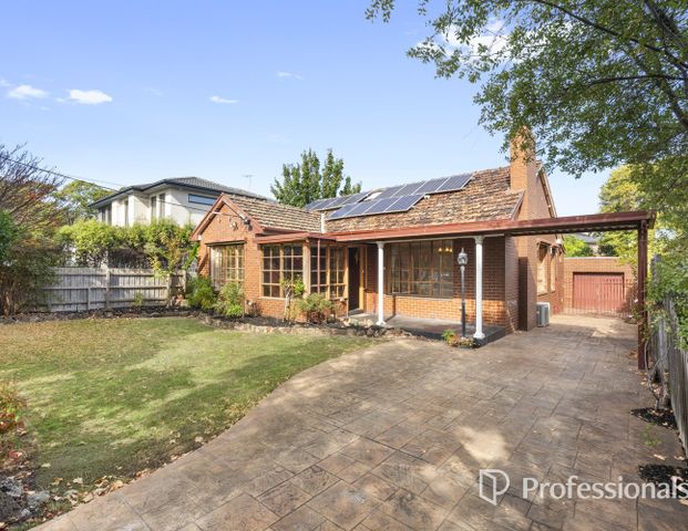 Spacious Family Living with Multiple Living Areas - Photo 1