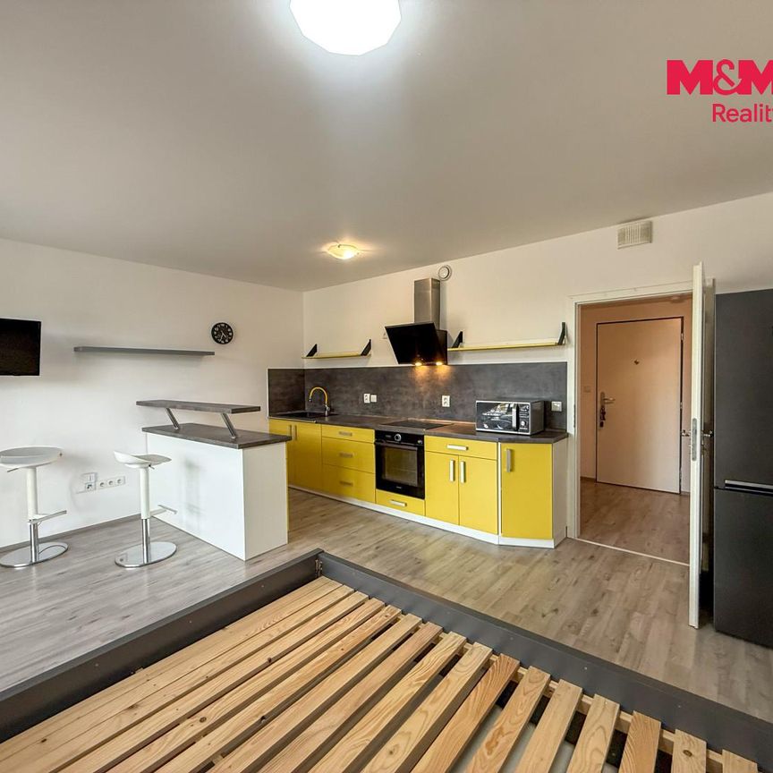 Pronájem bytu 1+kk a garsoniéry 31 m², B. Šmída 1171, Polička Horní Předměstí - Photo 1