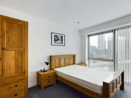 2 bedroom flat to rent - Photo 3