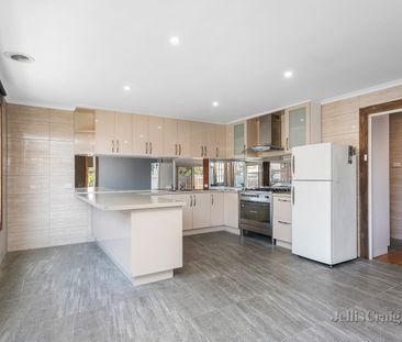 32 Whittaker Avenue, Laverton - Photo 5