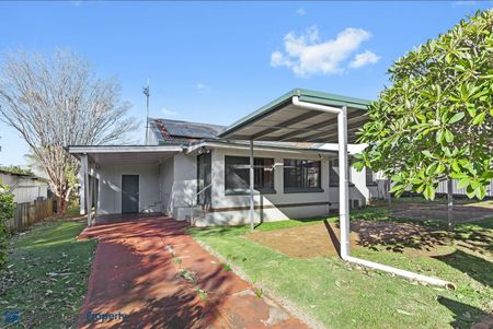 3 Air-Conditioned Bedrooms PLUS massive RUMPUS! - Photo 5