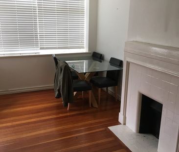 1 Bed Flat, Addiscombe Road, CR0 - Photo 3