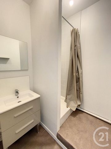 Location Appartement 1 pièce 24m² CHAMALIERES 63400 - Photo 5