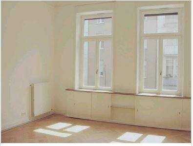 124 m² Altbauflair, 2 Balkone, Einbauküche! - Photo 1