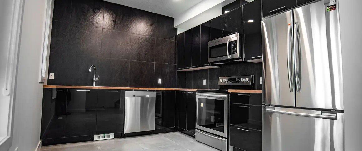 Close to UofA | All-In Co-Living from $725 — 1 Bedroom Room For Rent - Photo 1