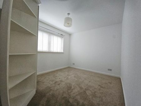 1 bedroom ground floor flat to rent - Photo 4