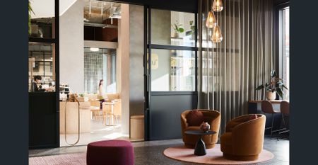 AUSTRALIAN LUXURY THAT FEELS LIKE HOME – IN THE HEART OF RICHMOND! - Photo 2