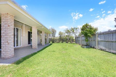 10 Collingrove Circuit, Pimpama QLD 4209 - House For Rent | Domain - Photo 2