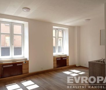 Pronájem bytu 1+kk 39 m2 - Fotografie 6