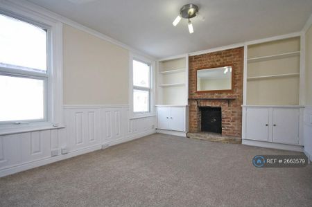 2 bedroom maisonette to rent - Photo 3