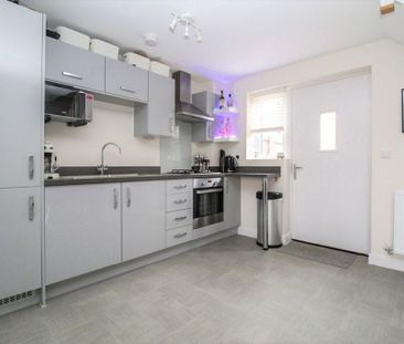 2 bedroom terraced house to rent - Photo 6