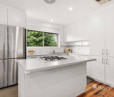 2 Moreton Crescent, Bundoora, Vic 3083 - Photo 2