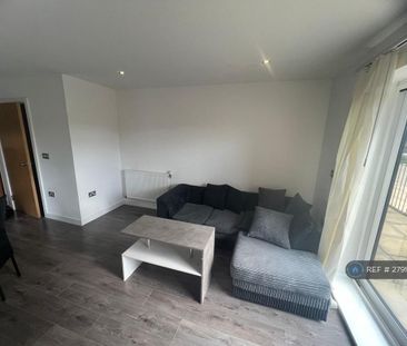 2 bedroom flat to rent - Photo 1