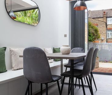 5 bedroom terraced house to rent - Photo 5