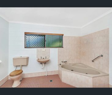 2/363 Severin Street, Parramatta Park, Qld 4870 - Photo 6