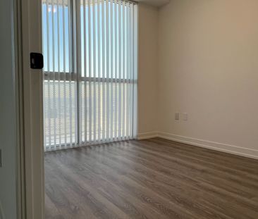 For Lease - 8 Interchange Way Unit# 5211, Vaughan, Ontario - Photo 2