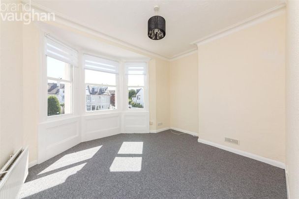 3 bedroom flat to rent - Photo 1