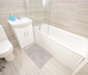 1 bedroom in a house share to rent - Photo 5