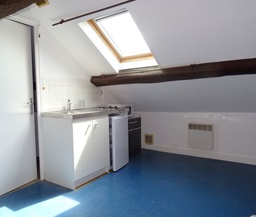 Location Appartement 1 pièce 18m² ORLEANS 45000 - Photo 1