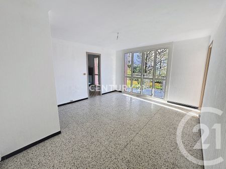 Location Appartement 4 pièces 75m² AUBAGNE 13400 - Photo 2