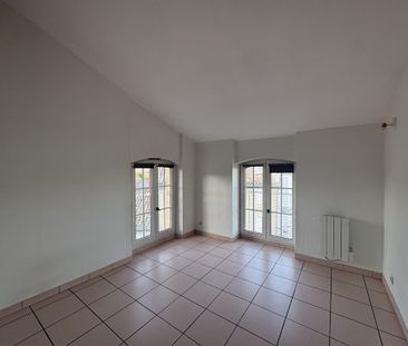 Location Appartement 2 pièces 49m² CASTELNAUDARY 11400 - Photo 1