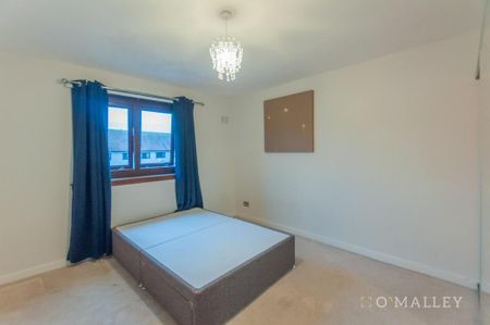 4 bedroom flat to rent - Photo 3