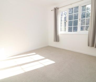 4 bedroom detached house to rent - Photo 3