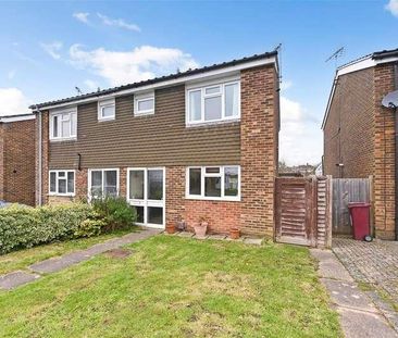 Little Breach, Chichester, PO19 - Photo 3