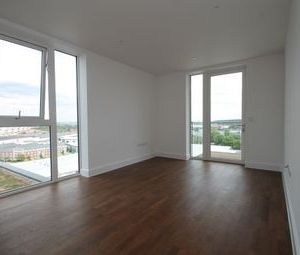 1 Bedrooms Flat to rent in 15 Victory Parade, London SE18 | £ 300 - Photo 1