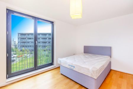 1 bedroom flat to rent - Photo 2