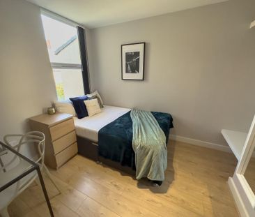 5 bedroom terraced house to rent - Photo 1