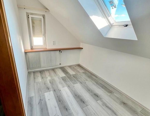 Großzügige, helle 5-Zimmer-Wohnung mit Garten - sofort frei - Foto 1