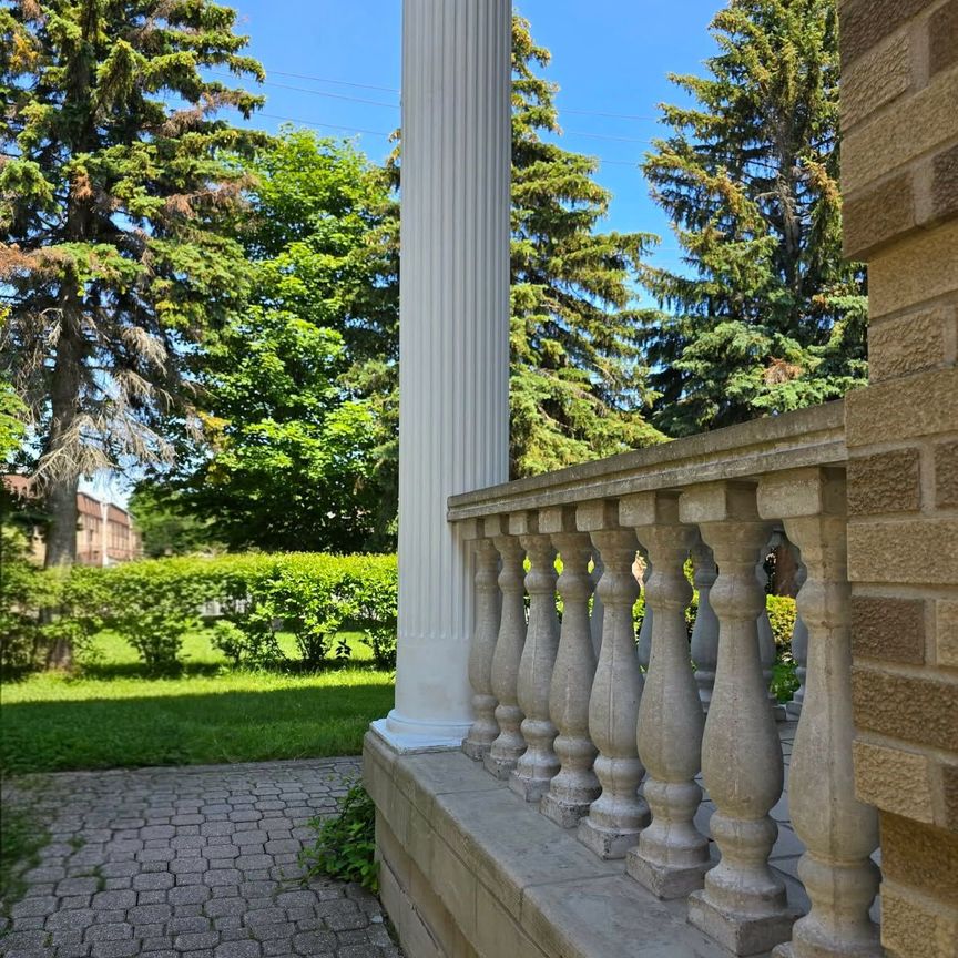 For Lease - 122 Centennial Road Unit# Walkout Bsm, Toronto, Ontario - Photo 1