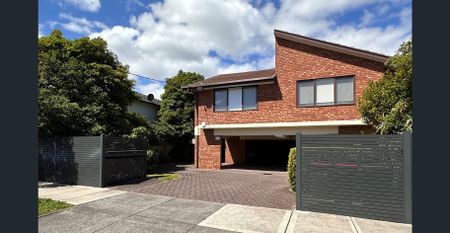 Huge two bedroom apartment. - Photo 3