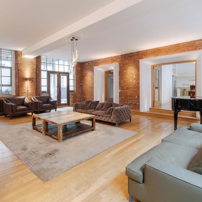 2 bedroom flat to rent - Photo 1