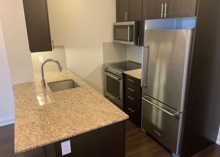 For Lease - 18 Graydon Hall Drive Unit# 2706, Toronto, Ontario - Photo 4